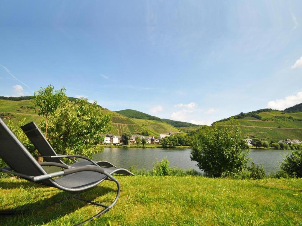 Ferienwohnung Am Moselufer Zell an der Mosel Zewnętrze zdjęcie