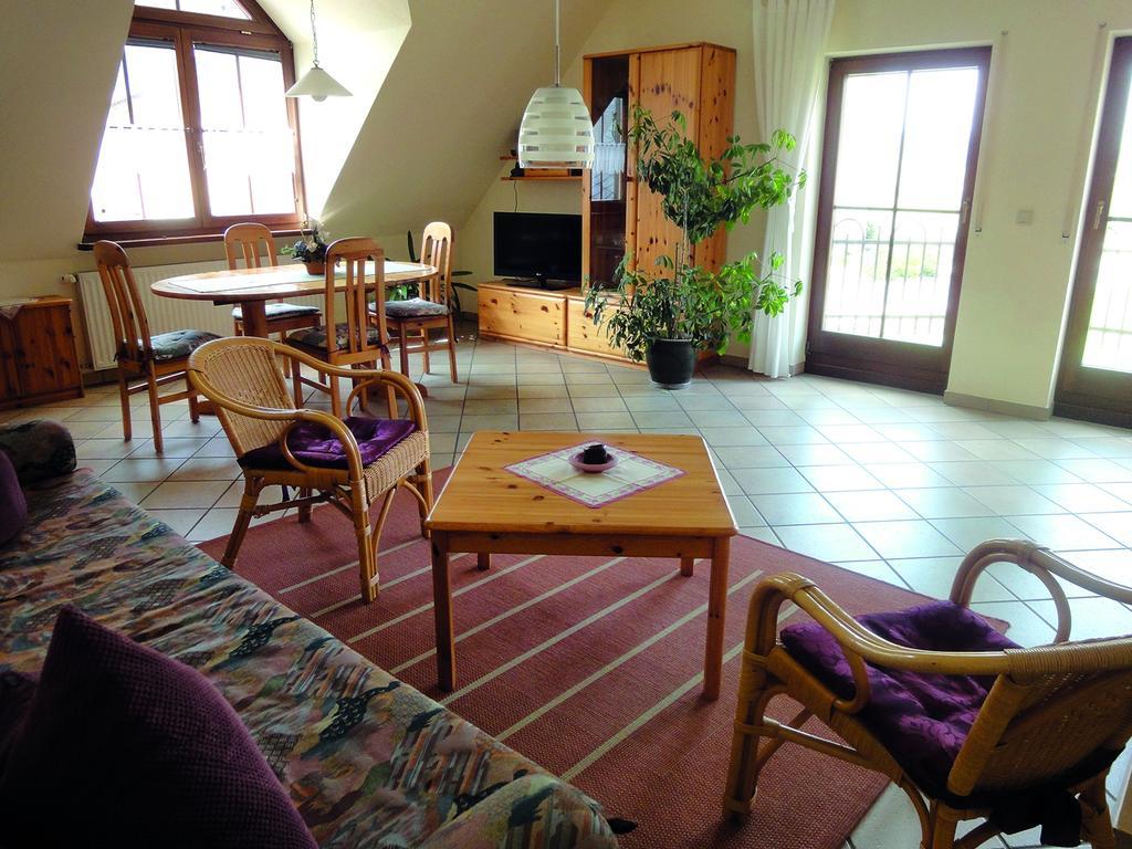 Ferienwohnung Am Moselufer Zell an der Mosel Zewnętrze zdjęcie